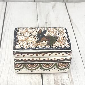 Vintage Hand Painted Portuguese Ceramic Trinket Box Rabbit Folk Art Portugal